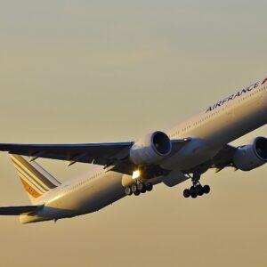white Airfrance airliner